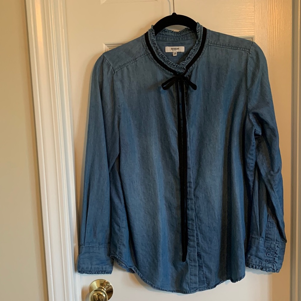 Kensie Denim ruffle cuff blouse - black trim - Size M